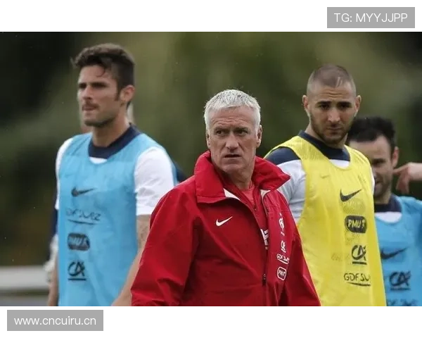 德尚比赛阅读能力持续提升，战术调整展现清晰思路